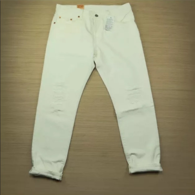 Nwt White Levis 501 Ct Custom Tapered 32 X 32 Nwt White Levis 501 Ct Custom Tapered 32 X 32